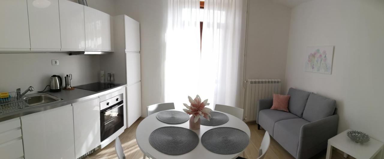 Apartments B&M Sežana المظهر الخارجي الصورة